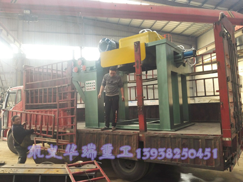 1000型倒立式拉絲機發(fā)貨1